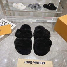 Louis Vuitton Slippers